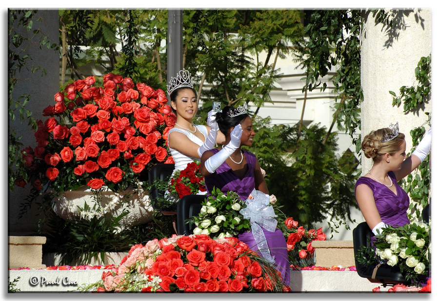 Pcao090101_roseparade_n0321xeft_queen_crop.jpg