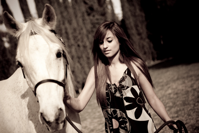 HANIN & HORSIE WHITE - K-IMG_0327.jpg