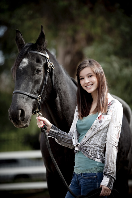 5 - Ashlee like horsie -.jpg