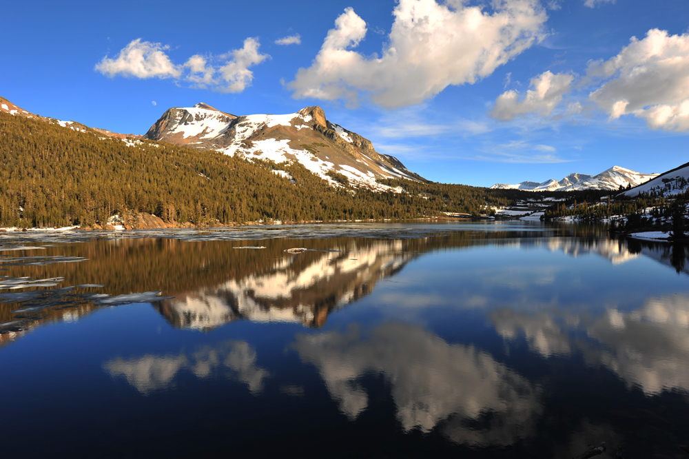 lake near east entrance-just before the breeze_on Rt120 sm.jpg