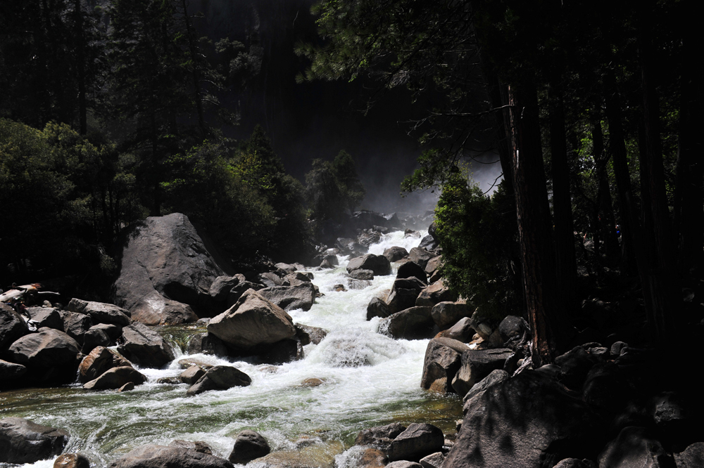 yosemite lower fall1 Untouched sm.jpg