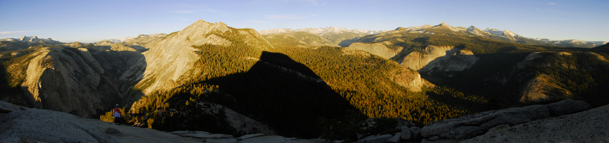 1750pm_half dome_Panorama sm.jpg
