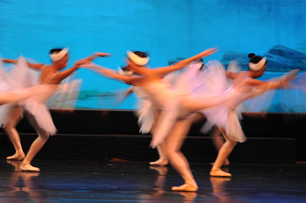 Abstract Dancing Image 16.jpg