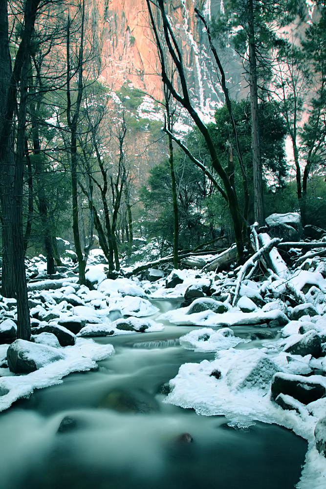 2011-01-08c-Bridalveil Falls-016s.jpg