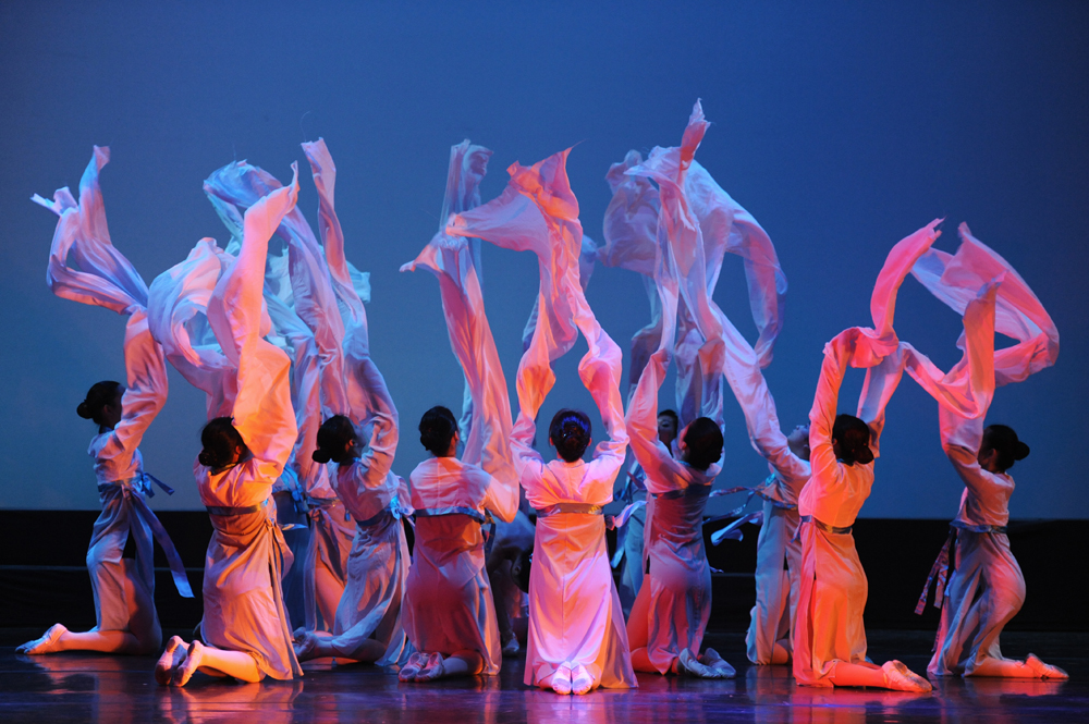 Stage Dancing Photo 5.jpg