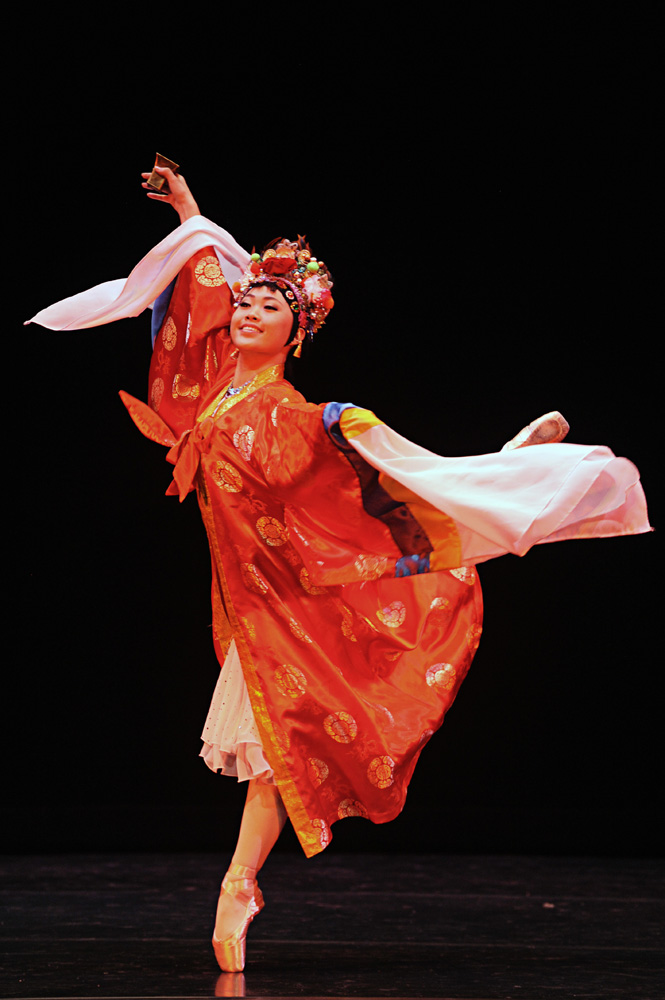 Stage Photo Zhang Li 1.jpg