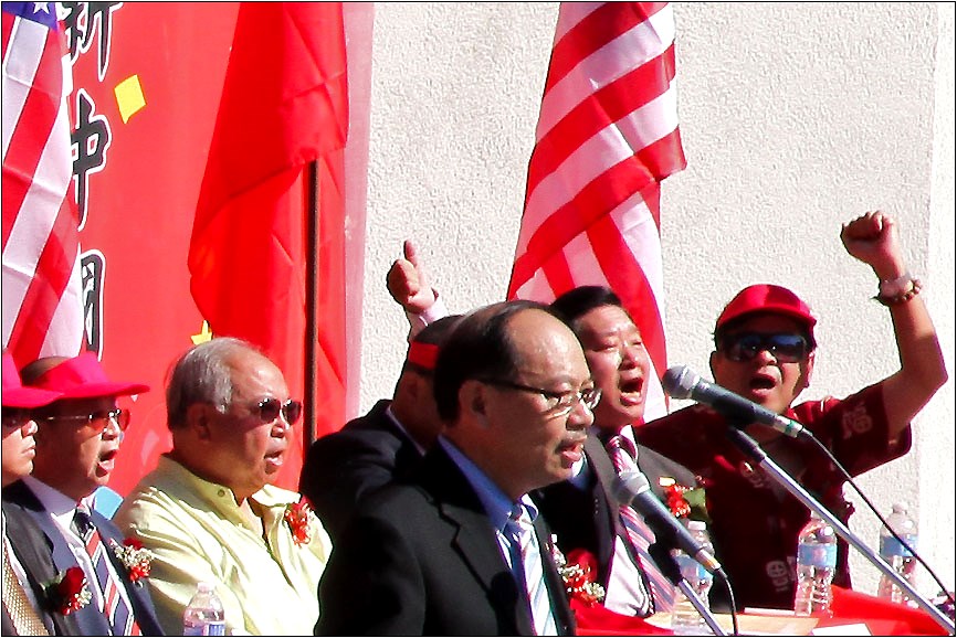 09-15-2013  公園裡的五星紅旗 - 21.jpg