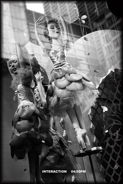 12 pm0450 MACYWINDOW2.jpg