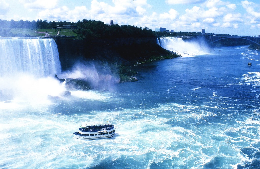 Niagarafalls1-17.jpg